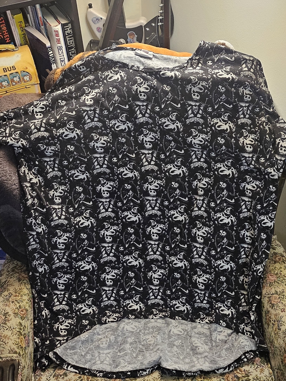 LuLaRoe Black and White Skull Pattern Top